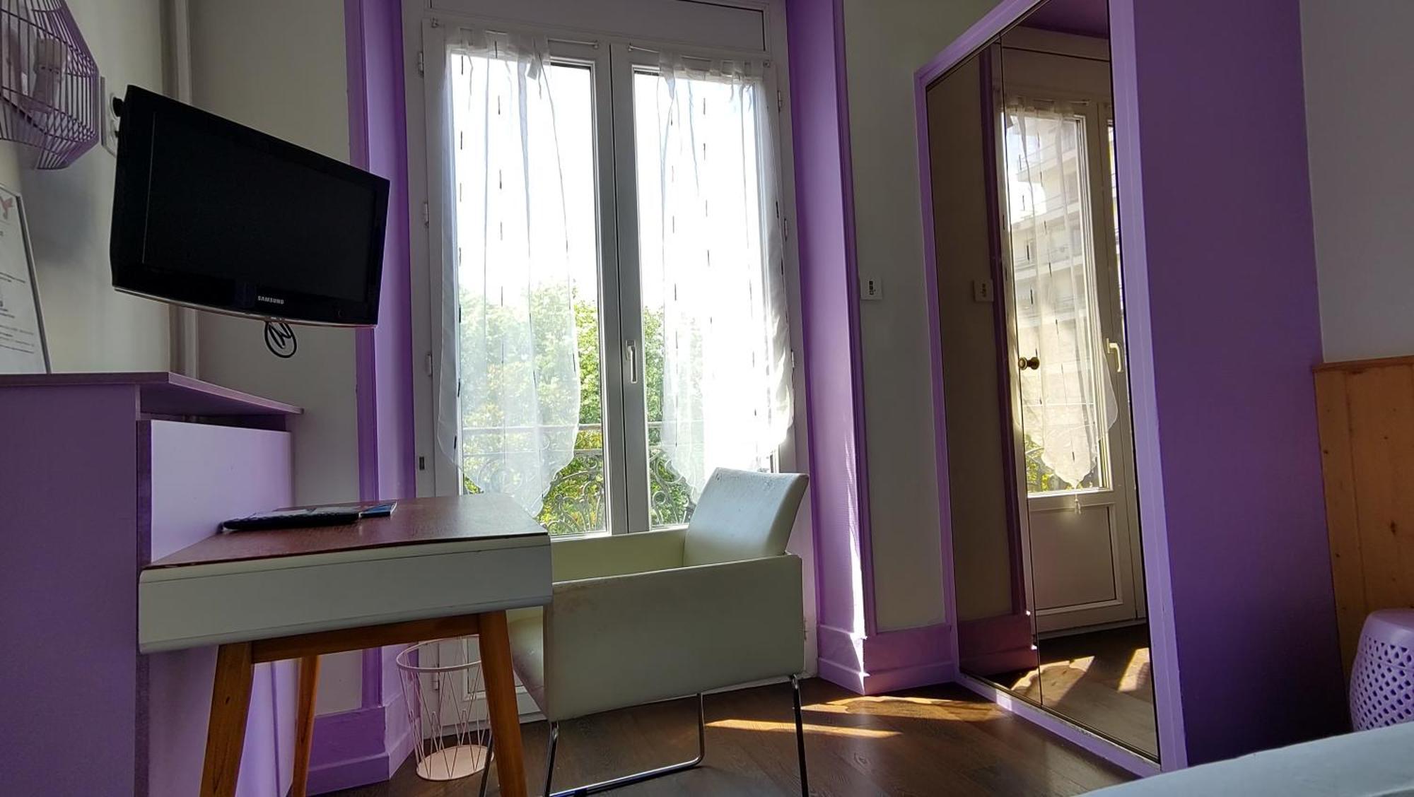 Hotel Le Colibri Екс ле Бен Екстериор снимка