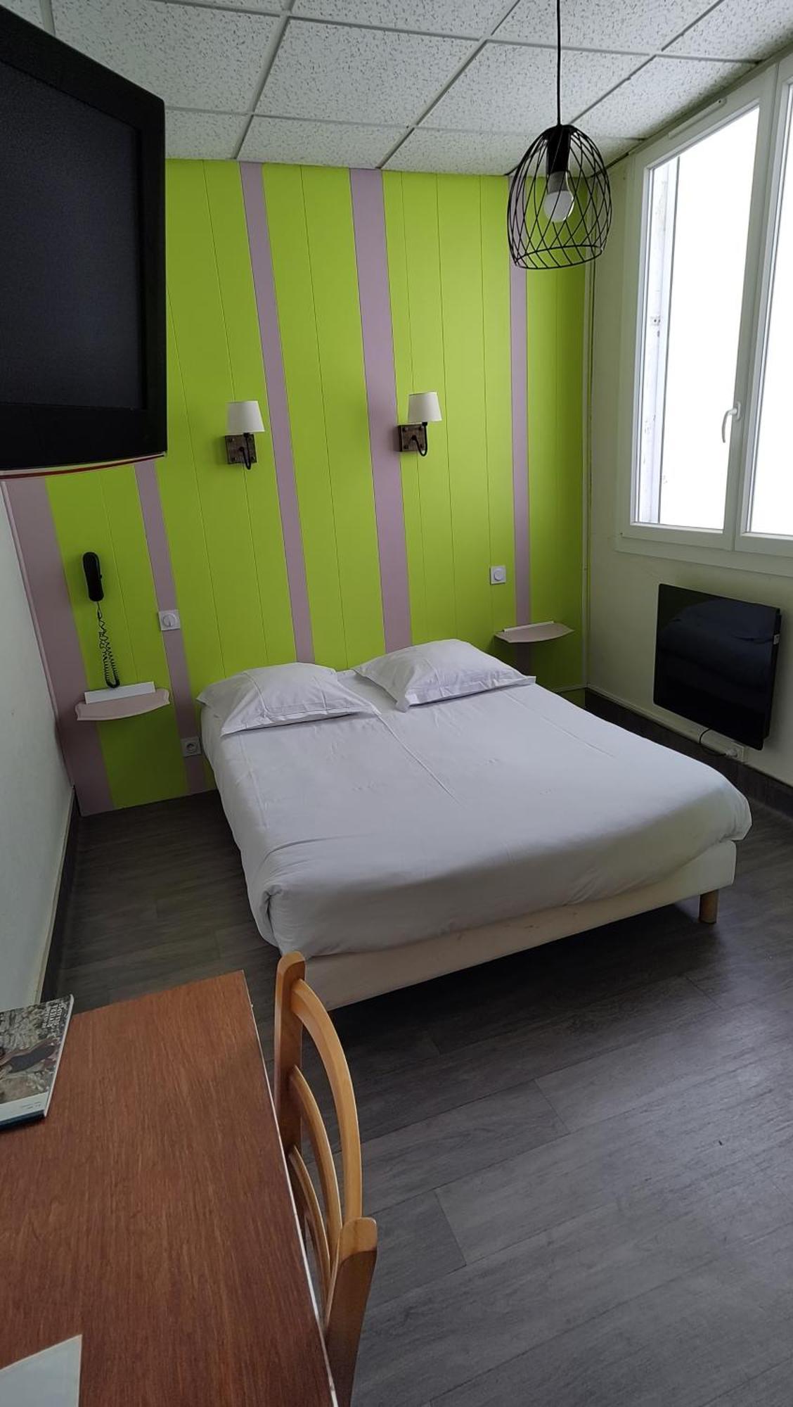 Hotel Le Colibri Екс ле Бен Екстериор снимка