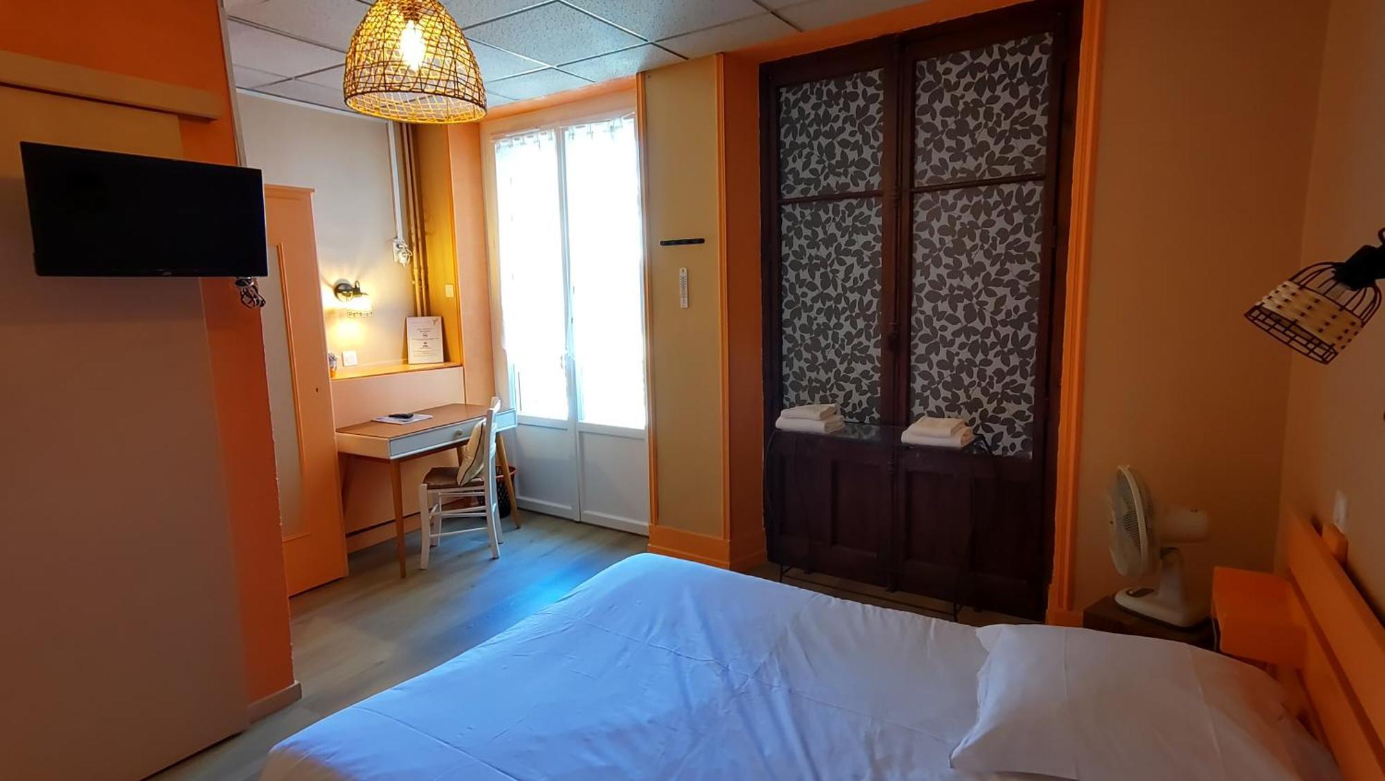 Hotel Le Colibri Екс ле Бен Екстериор снимка