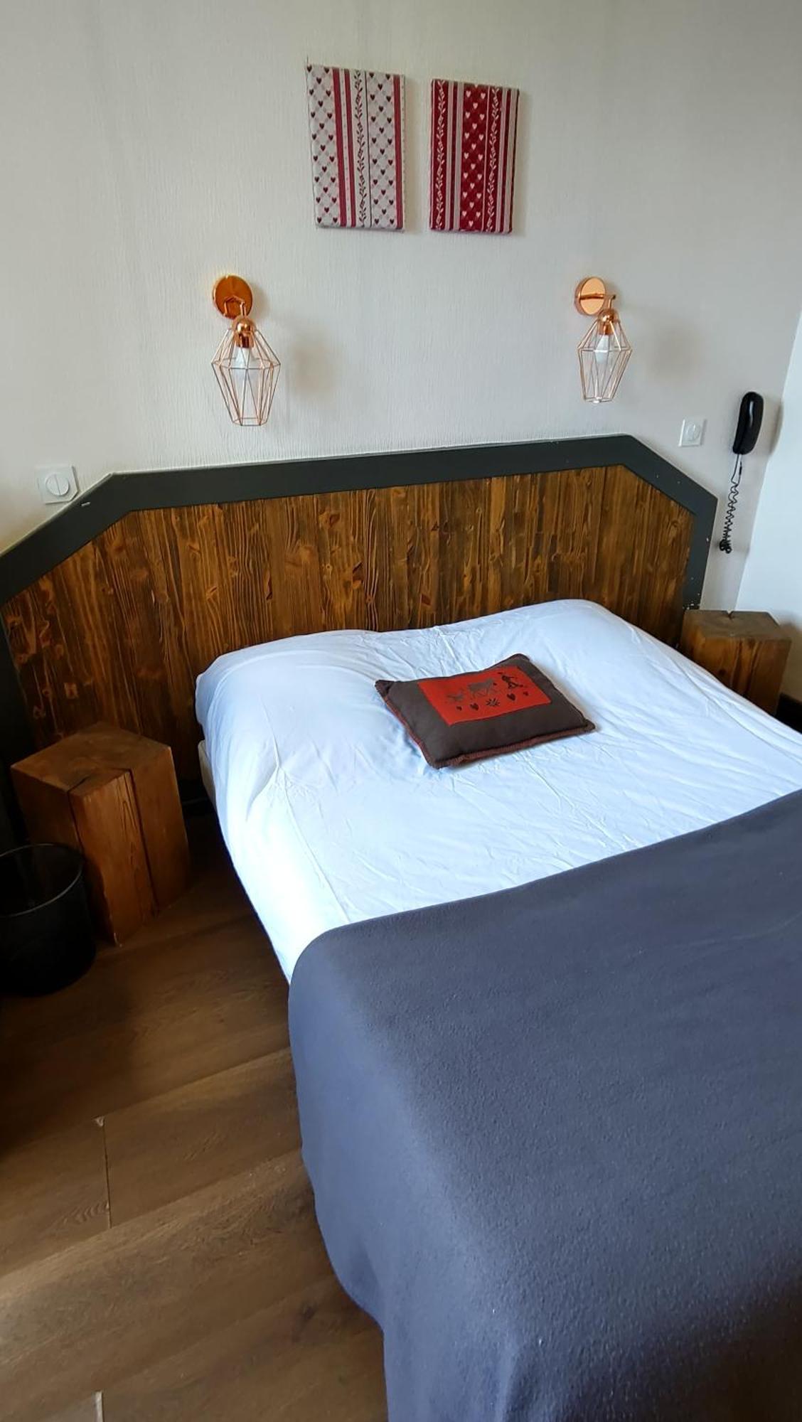 Hotel Le Colibri Екс ле Бен Екстериор снимка