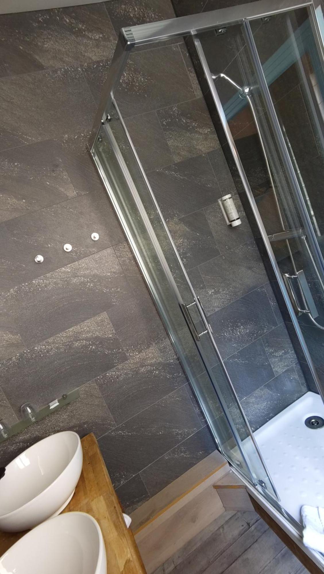 Hotel Le Colibri Екс ле Бен Екстериор снимка
