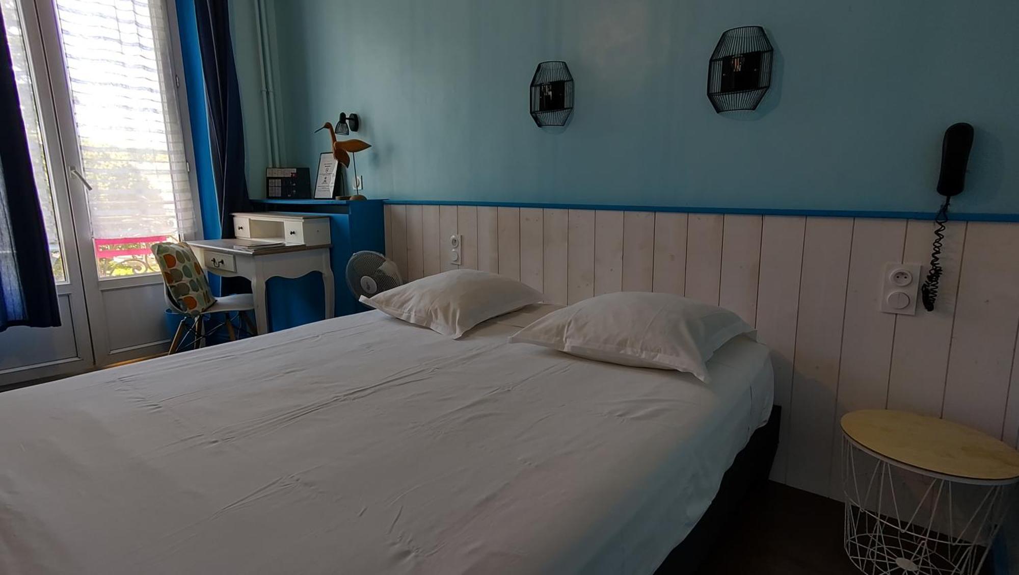 Hotel Le Colibri Екс ле Бен Екстериор снимка