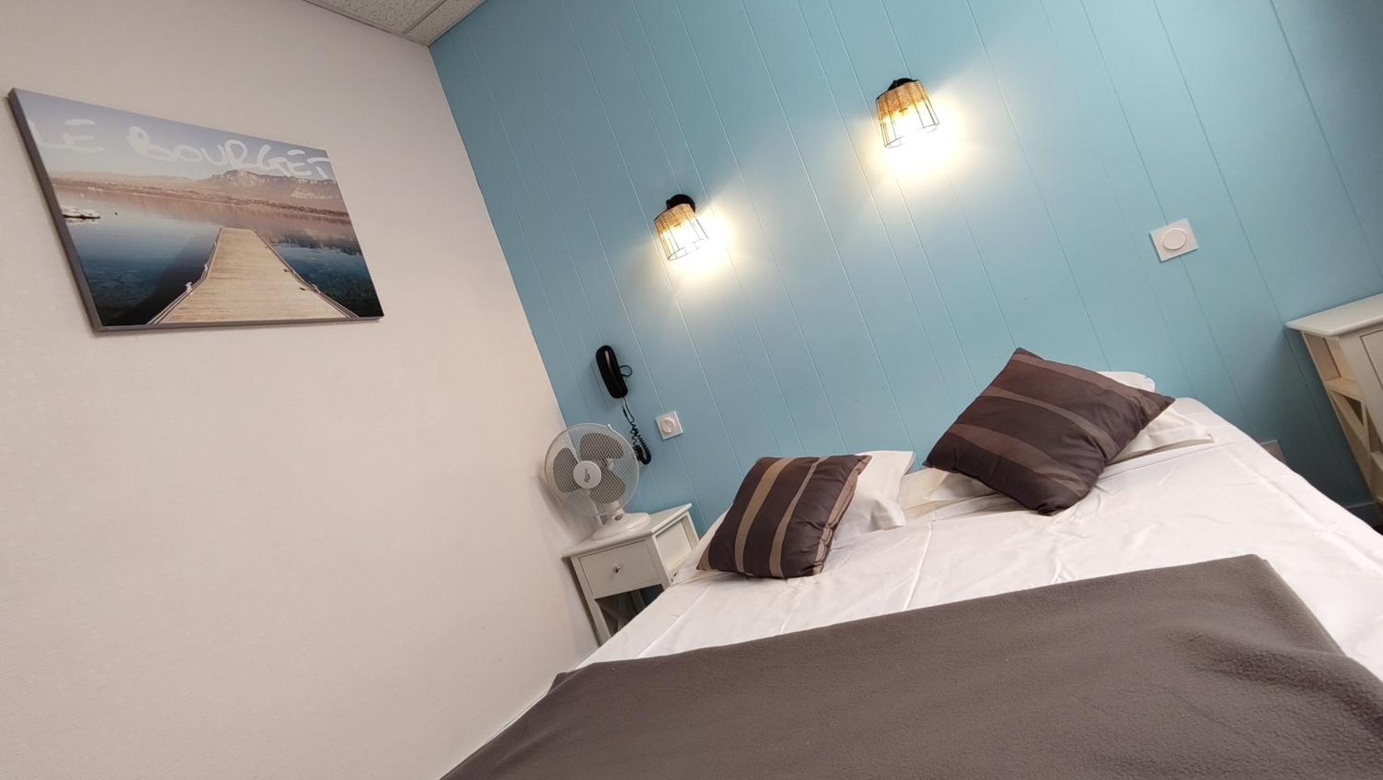 Hotel Le Colibri Екс ле Бен Екстериор снимка