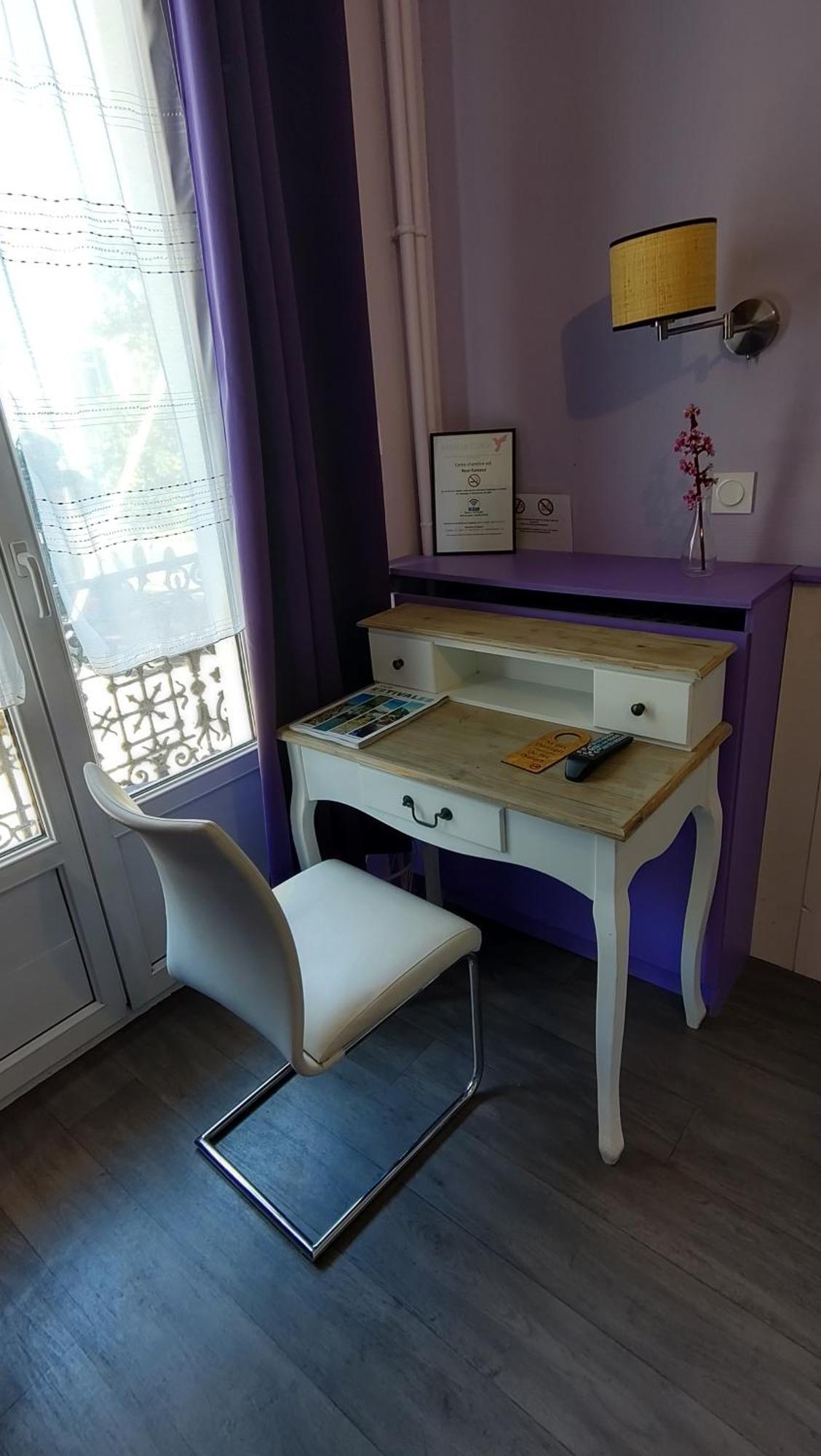 Hotel Le Colibri Екс ле Бен Екстериор снимка