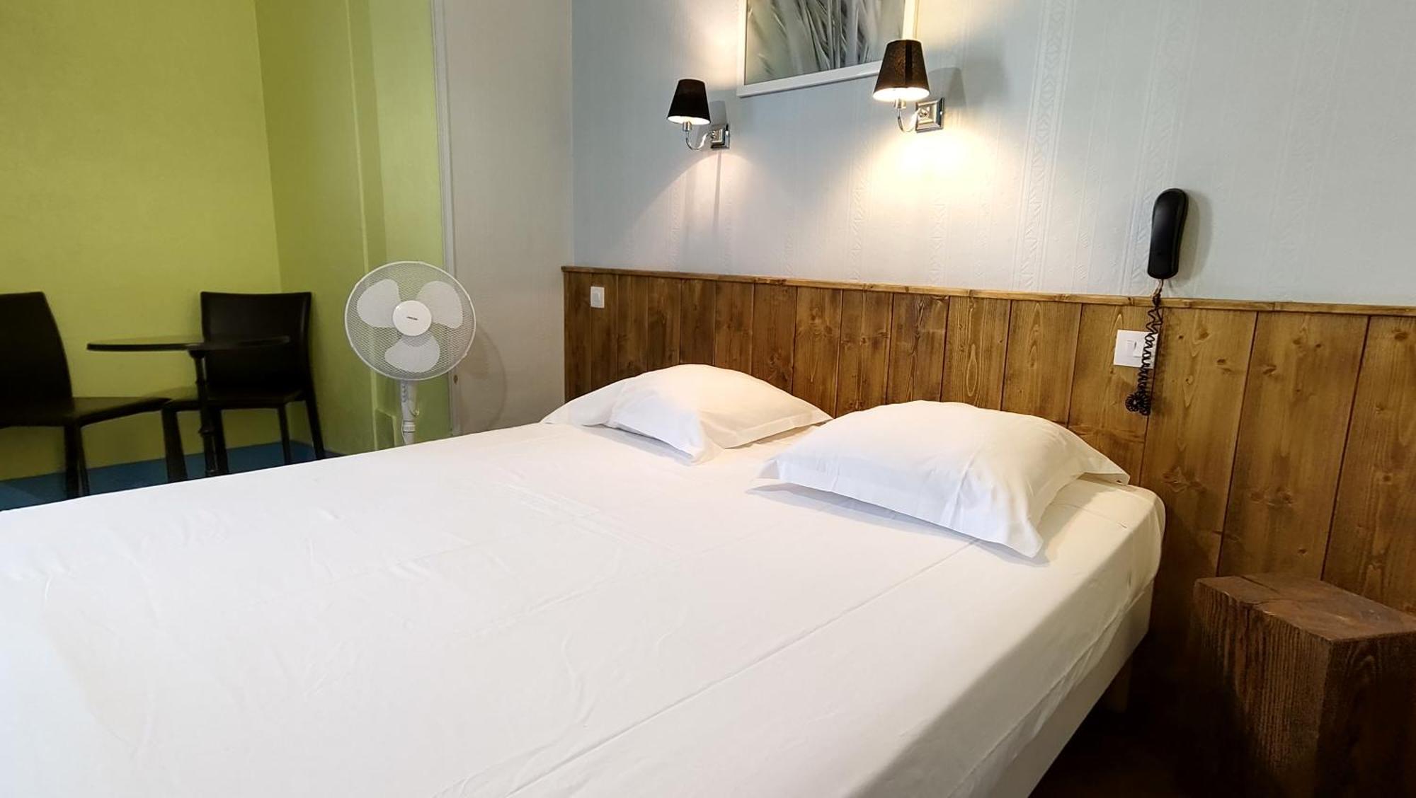 Hotel Le Colibri Екс ле Бен Екстериор снимка