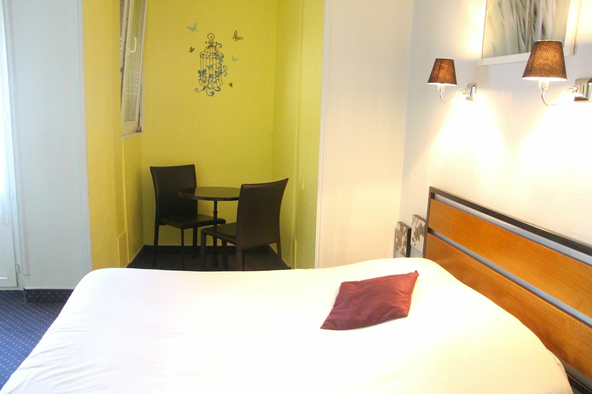 Hotel Le Colibri Екс ле Бен Екстериор снимка