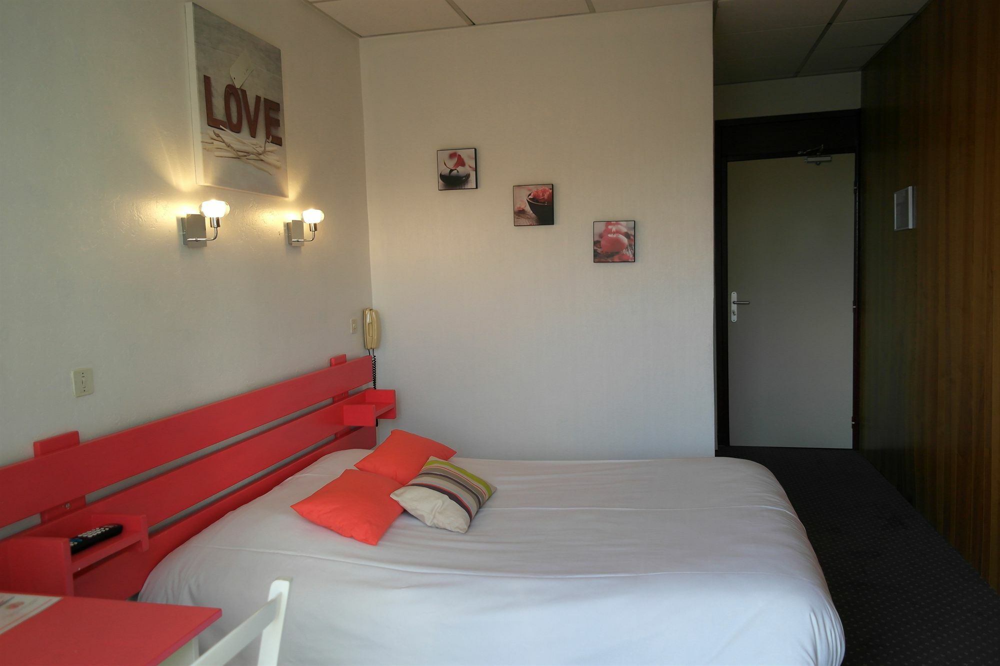 Hotel Le Colibri Екс ле Бен Екстериор снимка